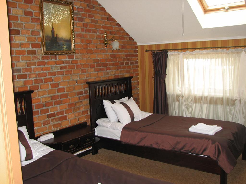 Sapsan Hotel Ternopil Ngoại thất bức ảnh