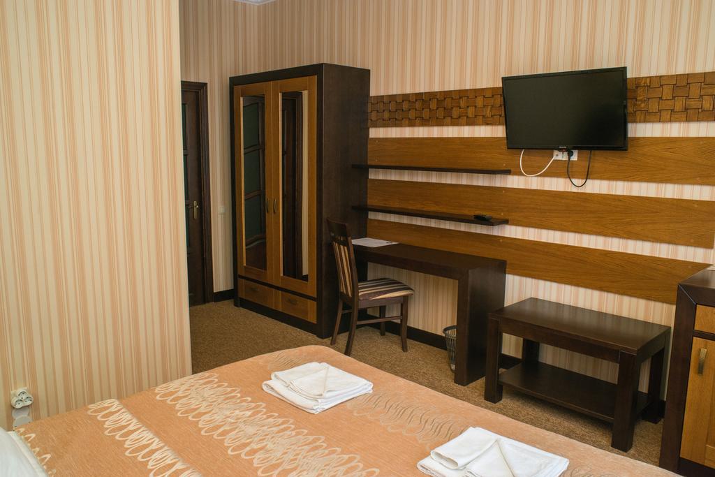 Sapsan Hotel Ternopil Phòng bức ảnh