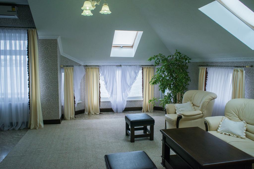 Sapsan Hotel Ternopil Phòng bức ảnh