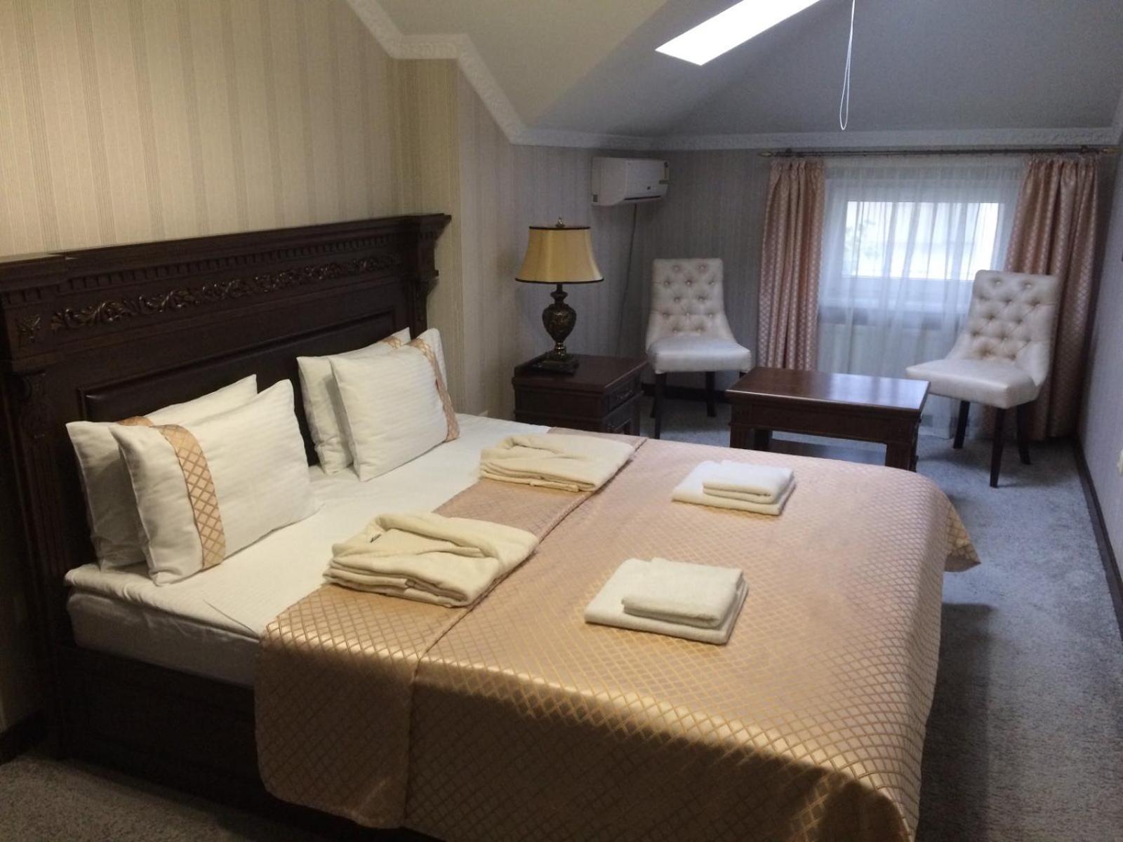 Sapsan Hotel Ternopil Phòng bức ảnh